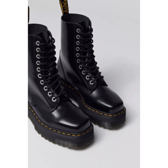 Dr. Martens Shoes - Dr. Martens 1490 Quard Squared Boot Platform Black W 7 Leather Combat 10-eyelet